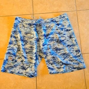 Columbia boardshorts 42